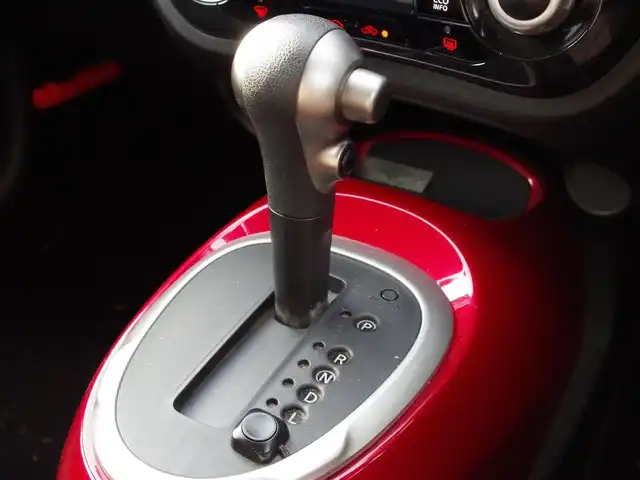 日産 ジューク 15RX タイプV 埼玉県 2013(平25)年 4.1万km 赤 社外ナビ(ミツビシ)/社外ホイール(CLAw-x1)/ワンセグTV/Bluetooth/バックカメラ/ETC/オートライト/電動格納ミラー