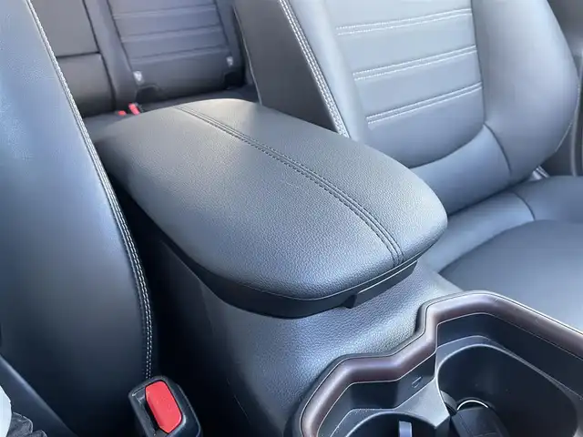 トヨタ ＲＡＶ４ ハイブリッドG 道南・函館 2021(令3)年 4.5万km ホワイトパールクリスタルシャイン /純正ナビ//フルセグＴＶ//ドライブレコーダー//全周囲カメラ//ＴＲＤエアロ//クルーズコントロール//ブラインドスポットモニター//パワーバックドア//レーンキープアシスト//コーナーセンサー//オートハイビーム//オートライト//衝突軽減ブレーキ//パワーシート//シートヒーター//ステアリングヒーター//フロアマット//ＥＴＣ//スマートキー