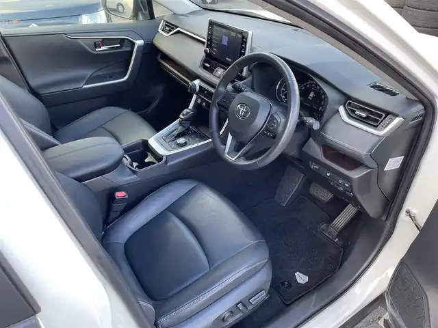 トヨタ ＲＡＶ４ ハイブリッドG 道南・函館 2021(令3)年 4.5万km ホワイトパールクリスタルシャイン /純正ナビ//フルセグＴＶ//ドライブレコーダー//全周囲カメラ//ＴＲＤエアロ//クルーズコントロール//ブラインドスポットモニター//パワーバックドア//レーンキープアシスト//コーナーセンサー//オートハイビーム//オートライト//衝突軽減ブレーキ//パワーシート//シートヒーター//ステアリングヒーター//フロアマット//ＥＴＣ//スマートキー