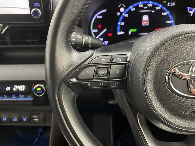 トヨタ ヤリスクロス ハイブリッド Z 栃木県 2021(令3)年 3.8万km ブラスゴールドメタリック/ブラックマイカ 2トーン トヨタセーフティセンス/・プリクラッシュセーフティ/・レーントレーシングアシスト/・レーンディパーチャーアラート/・ロードサインアシスト/・レーダークルーズコントロール/・オートマチックハイビーム/・先行車発進アラーム/・プロアクティブドライビングアシスト/・レーンチェンジアシスト/・緊急時操舵支援/禁煙車/4WD/純正ディスプレイオーディオ/シートヒーター/パワーシート/社外ドラレコ/アドバンスパークド/オートライト/オートエアコン/全方位カメラ/ブラインドスポットモニター/スマートキー/プッシュスタート/USB接続/ETC/純正ドアバイザー/純正フロアマット