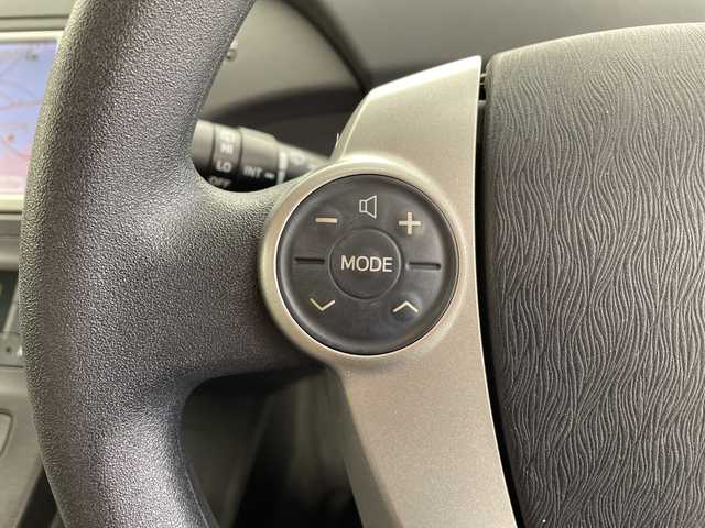 トヨタ プリウス S 愛知県 2009(平21)年 7.3万km レッドマイカメタリック ７インチナビ/・AM/FM/ワンセグ/CD/バックカメラ/プッシュスタート/ステアリングリモコン/横滑り防止機能/ビルトインETC/カーテンエアバック/オートライト/フォグライト/スマートキー/純正フロアマット/ドアバイザー