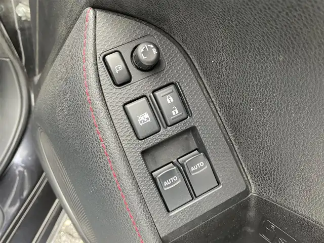 トヨタ ８６ GT 群馬県 2012(平24)年 6.3万km ダークグレーメタリック 社外SDナビゲーション/（CD/DVD/SD/BT/ワンセグTV）/ETC/キセノンライト/フォグライト/オートライト/シートカバー/ウーハー積み込み/プッシュスタート/電格ミラー/純正フロアマット/純正17インチアルミホイール