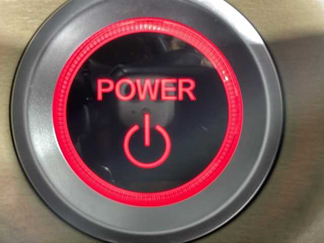 ホンダ フリード ハイブリット G ホンダセンシング 沖縄県 2017(平29)年 6万km ホワイトオーキッドパール 県外仕入れ　/禁煙車　/純正ナビ　ワンセグ　ＣＤ　Ｂｌｕｅｔｏｏｔｈ　/両側パワースライドドア　/ホンダセンシング/クルーズコントロール　/ビルトインＥＴＣ　/スマートキー　/スペアキー１本