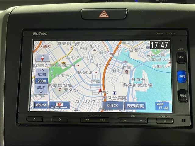 ホンダ フリード ハイブリット G ホンダセンシング 沖縄県 2017(平29)年 6万km ホワイトオーキッドパール 県外仕入れ　/禁煙車　/純正ナビ　ワンセグ　ＣＤ　Ｂｌｕｅｔｏｏｔｈ　/両側パワースライドドア　/ホンダセンシング/クルーズコントロール　/ビルトインＥＴＣ　/スマートキー　/スペアキー１本