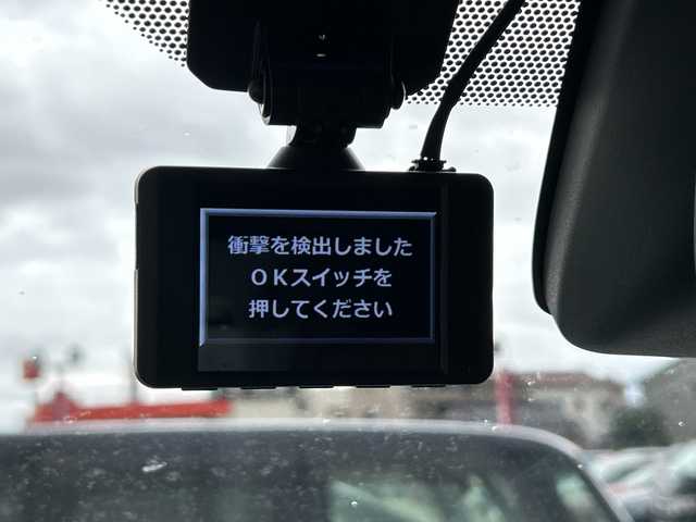 トヨタ ランドクルーザー プラド TX 富山県 2017(平29)年 5.9万km ホワイトパールクリスタルシャイン 4WD/クリアランスソナー/バックソナー/純正ナビ/フルセグTV/バックモニター/ビルトインETC/ドライブレコーダー/セーフティセンスP/・衝突被害軽減ブレーキ/・車線逸脱警報/・オートマチックハイビーム/LEDヘッドランプ/LEDフロントフォグランプ/ステアリングスイッチ/レザー調シートカバー付/社外17インチアルミホイール/スマートキー/プッシュエンジンスタート/禁煙車