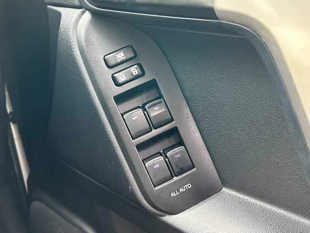 トヨタ ランドクルーザー プラド TX 富山県 2017(平29)年 5.9万km ホワイトパールクリスタルシャイン 4WD/クリアランスソナー/バックソナー/純正ナビ/フルセグTV/バックモニター/ビルトインETC/ドライブレコーダー/セーフティセンスP/・衝突被害軽減ブレーキ/・車線逸脱警報/・オートマチックハイビーム/LEDヘッドランプ/LEDフロントフォグランプ/ステアリングスイッチ/レザー調シートカバー付/社外17インチアルミホイール/スマートキー/プッシュエンジンスタート/禁煙車