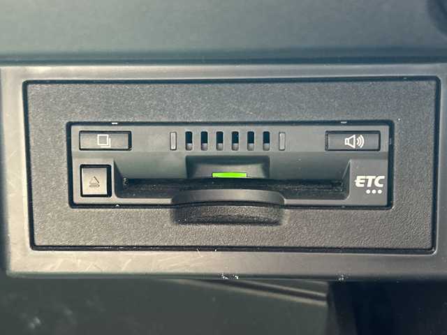 トヨタ ランドクルーザー プラド TX 富山県 2017(平29)年 5.9万km ホワイトパールクリスタルシャイン 4WD/クリアランスソナー/バックソナー/純正ナビ/フルセグTV/バックモニター/ビルトインETC/ドライブレコーダー/セーフティセンスP/・衝突被害軽減ブレーキ/・車線逸脱警報/・オートマチックハイビーム/LEDヘッドランプ/LEDフロントフォグランプ/ステアリングスイッチ/レザー調シートカバー付/社外17インチアルミホイール/スマートキー/プッシュエンジンスタート/禁煙車