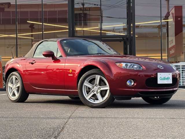 マツダ ロードスター 宮城県 2006(平18)年 2.6万km カッパーレッドマイカ 登録時走行距離25254km/ワンオーナー/社外ストラーダナビ/CD・DVD・Bluetooth・フルセグTV/バックカメラ/HID/社外フロアマット/フォグランプ/パドルシフト/純正アルミホイール/リモコンキー/AC