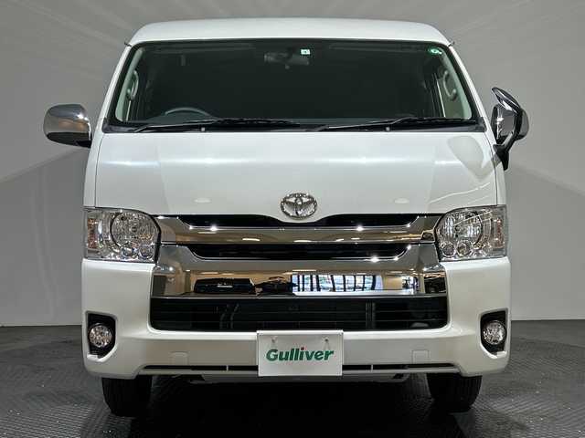 トヨタ ハイエース GL 愛媛県 2017(平29)年 1.6万km ホワイトパールクリスタルシャイン パワースライドドア/15インチアルミホイール/スマートキー/プッシュスタート/LEDヘッドライト//純正ナビ/フルセグTV　バックカメラ　Bluetooth/１２．１型フリップダウンモニター/片側パワースライドドア/スマートエントリー/純正１５インチアルミホイール/ＬＥＤヘッドライト/プッシュスタート/ＥＴＣ/Bluetooth