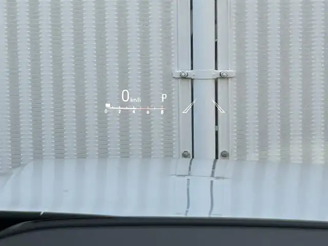 トヨタ ランドクルーザー GRスポーツ 栃木県 2024(令6)年 1万km プレシャスホワイトパール AUTHORセキュリティ/リヤシートエンターテインメントシステム/JBLプレミアムサウンドシステム/12.3インチナビゲ/・地デジ(フルセグ)/・Bluetooth/・Apple CarPlay/Android Auto/・DVD/CD/SD/USB/ToyotaSafetySense/・プリクラッシュセーフティ(歩行者［昼夜］・自転車運転者［昼］/検知機能付衝突回避支援タイプ/ミリ波レーダー+単眼カメラ方式)/・レーントレーシングアシスト［LTA］/・レーンディパーチャーアラート［LDA］ /・レーダークルーズコントロール(全車速追従機能付)/・アダプティブハイビームシステム［AHS］/・オートマチックハイビーム［AHB］/ブラインドスポットモニター(後方車両への接近警報・停車時警報機能付)［BSM］/パーキングサポートブレーキ(前後方静止物/後方接近車両/後方歩行者)/パノラミックビューモニター/ヘッドアップディスプレイ/電動デフロック(フロント・リア)/本革シート(GR専用ブラック)/全席シートヒーター/クーラー/ハンドルヒーター/ルーフレール(ブラック)/前後ドライブレコーダー