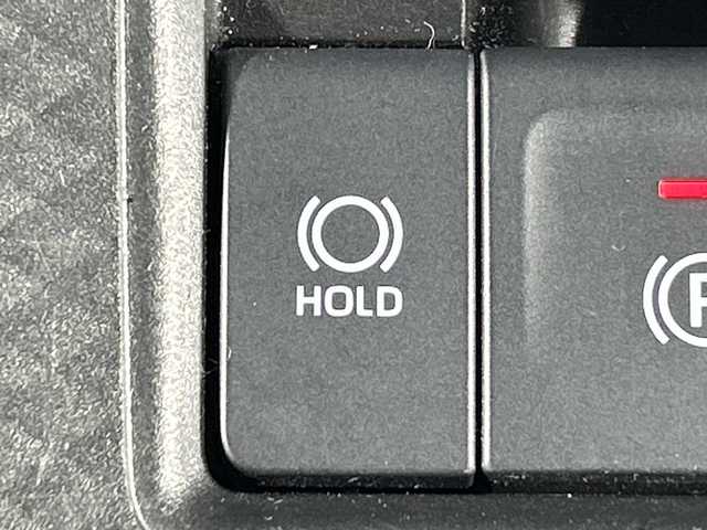 トヨタ ライズ Z 神奈川県 2022(令4)年 2.3万km シャイニングホワイトパール スマートアシスト/7型ナビ/・BT/フルセグTV/CD/DVD/SD/パノラミックビューモニター/電動サイドブレーキ/オートブレーキホールド/シートヒーター(D/N)/ETC/ドライブレコーダー/S-PDL/コーナーセンサー/革巻きステアリング/ステアリングスイッチ/Autoライト/2.1AUSB/LEDヘッドライト/フォグランプ/シートリフター/電動格納ミラー/ウィンカーミラー/純正17インチアルミホイール/純正ドアバイザー/フロアマット