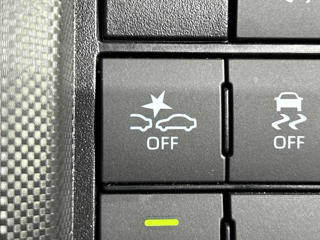 トヨタ ライズ Z 神奈川県 2022(令4)年 2.3万km シャイニングホワイトパール スマートアシスト/7型ナビ/・BT/フルセグTV/CD/DVD/SD/パノラミックビューモニター/電動サイドブレーキ/オートブレーキホールド/シートヒーター(D/N)/ETC/ドライブレコーダー/S-PDL/コーナーセンサー/革巻きステアリング/ステアリングスイッチ/Autoライト/2.1AUSB/LEDヘッドライト/フォグランプ/シートリフター/電動格納ミラー/ウィンカーミラー/純正17インチアルミホイール/純正ドアバイザー/フロアマット