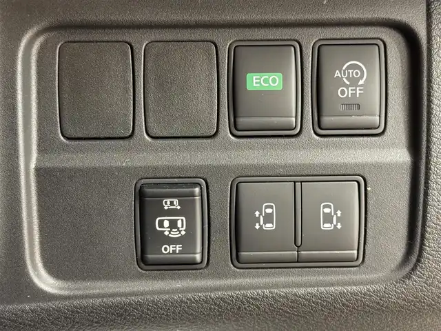 日産 セレナ ハイウェイスター Vセレクション 群馬県 2017(平29)年 9万km ブリリアントホワイトパール エマージェンシーブレーキ/純正7インチSDナビ/・BT/DVD/CD/SD/・FM/AM/純正フリップダウンモニター/アラウンドビューモニター/ETC/両側パワースライドドア/クルーズコントロール/パーキングアシスト/ステアリングスイッチ/アイドリングストップ/LEDヘッドライト/フォグランプ/オートライト/スマートキー/プッシュスタート/社外15インチAW/純正フロアマット/ドアバイザー/電動格納ウィンカーミラー/横滑り防止機能