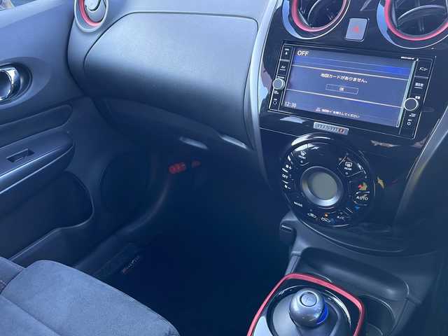 日産 ノート e－パワー ニスモ 三重県 2018(平30)年 4万km ダークメタルグレー 純正ナビ/全方位カメラ/デジタルインナーミラー/純正ドラレコ/ETC/TVキャンセラー/NISMO専用シート/ステアリングスイッチ/レーンキープアシスト/クリアランスソナー/衝突被害軽減システム/横滑り防止/LEDヘッドライト/オートライト/フォグランプ/ヒーター付き電動格納ミラー/スペアキー