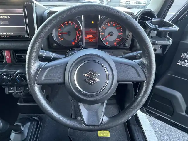 スズキ ジムニー XG 栃木県 2018(平30)年 6.9万km ブルーイッシュブラックパール3 純正8インチSDナビ/・フルセグTV/・CD/DVD/・Bluetooth/・SD/USB/・AM.FM/ドライブレコーダー/4WD/ダウンヒルアシストコントロール/5MT/ヘッドライトレベライザー/リモコンキー/純正16インチAW/純正フロアマット/純正ドアバイザー/横滑り防止システム