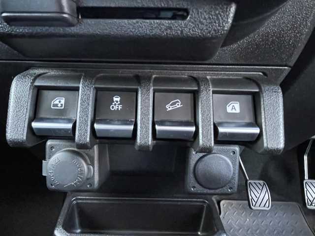 スズキ ジムニー XG 栃木県 2018(平30)年 6.9万km ブルーイッシュブラックパール3 純正8インチSDナビ/・フルセグTV/・CD/DVD/・Bluetooth/・SD/USB/・AM.FM/ドライブレコーダー/4WD/ダウンヒルアシストコントロール/5MT/ヘッドライトレベライザー/リモコンキー/純正16インチAW/純正フロアマット/純正ドアバイザー/横滑り防止システム