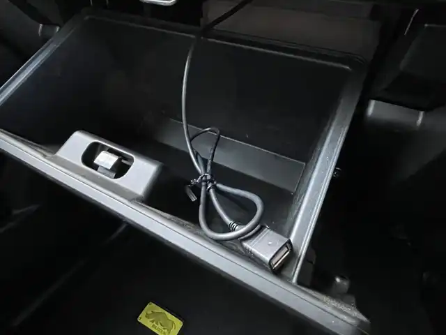 スズキ ジムニー XG 栃木県 2018(平30)年 6.9万km ブルーイッシュブラックパール3 純正8インチSDナビ/・フルセグTV/・CD/DVD/・Bluetooth/・SD/USB/・AM.FM/ドライブレコーダー/4WD/ダウンヒルアシストコントロール/5MT/ヘッドライトレベライザー/リモコンキー/純正16インチAW/純正フロアマット/純正ドアバイザー/横滑り防止システム