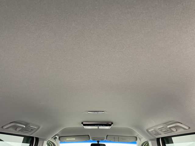 ホンダ ステップワゴン スパーダ Z クールスピリット 群馬県 2013(平25)年 5.6万km ホワイトオーキッドパール １０．２型後席モニター　７型ナビ　フルセグＴＶ　バックカメラ　クルーズコントロール　両側電動スライドドア　ＥＴＣ　ステアリングスイッチ　パドルシフト　ＨＩＤヘッドライト　オートライト　禁煙車