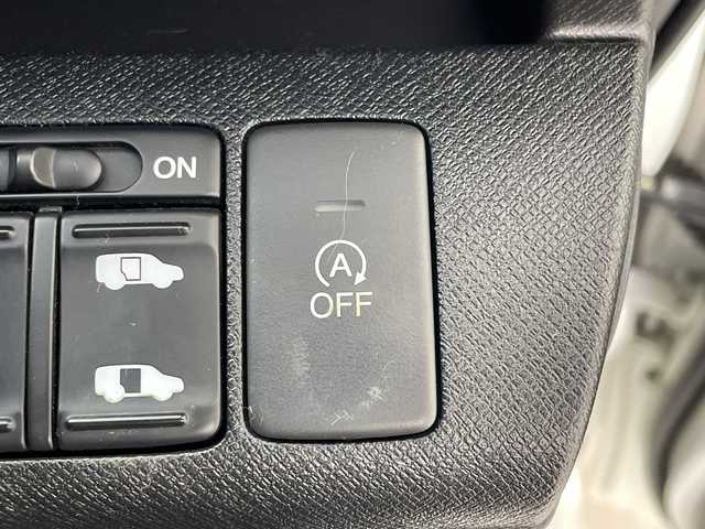 ホンダ ステップワゴン スパーダ Z クールスピリット 群馬県 2013(平25)年 5.6万km ホワイトオーキッドパール １０．２型後席モニター　７型ナビ　フルセグＴＶ　バックカメラ　クルーズコントロール　両側電動スライドドア　ＥＴＣ　ステアリングスイッチ　パドルシフト　ＨＩＤヘッドライト　オートライト　禁煙車