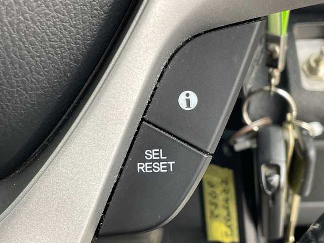 ホンダ ステップワゴン スパーダ Z クールスピリット 群馬県 2013(平25)年 5.6万km ホワイトオーキッドパール １０．２型後席モニター　７型ナビ　フルセグＴＶ　バックカメラ　クルーズコントロール　両側電動スライドドア　ＥＴＣ　ステアリングスイッチ　パドルシフト　ＨＩＤヘッドライト　オートライト　禁煙車