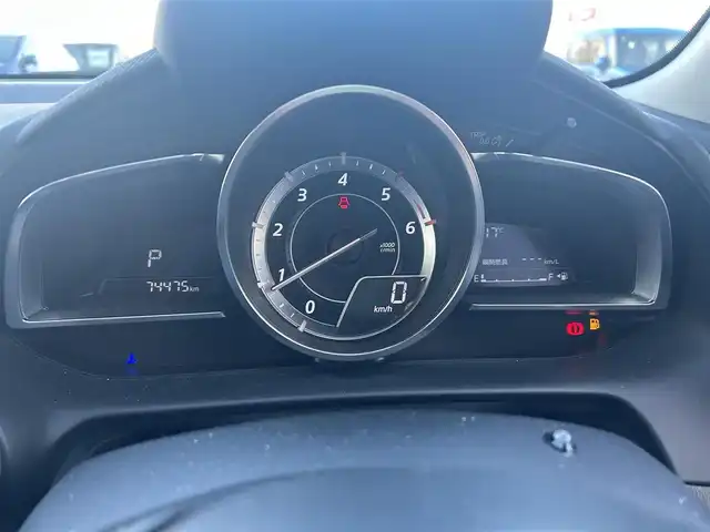 マツダ デミオ XD ツーリング Lパッケージ 栃木県 2014(平26)年 7.5万km ソウルレッドプレミアムメタリック スマートシティブレーキサポート/BSMシステム/オートハイビーム/車線逸脱警報システム/純正SDナビ/・フルセグTV/・CD/DVD/BT/・USB/SD/AM.FM/バックカメラ/ビルトインETC/クルーズコントロール/革巻きステアリング/ステアリングスイッチ/パドルシフト/ハーフレザーシート/USBポート/アイドリングストップ/スマートキー×２/プッシュスタート/LEDヘッドライト/フォグランプ/オートライト/純正16インチAW/フロアマット/ドアバイザー/横滑り防止システム/電動格納ウィンカーミラー