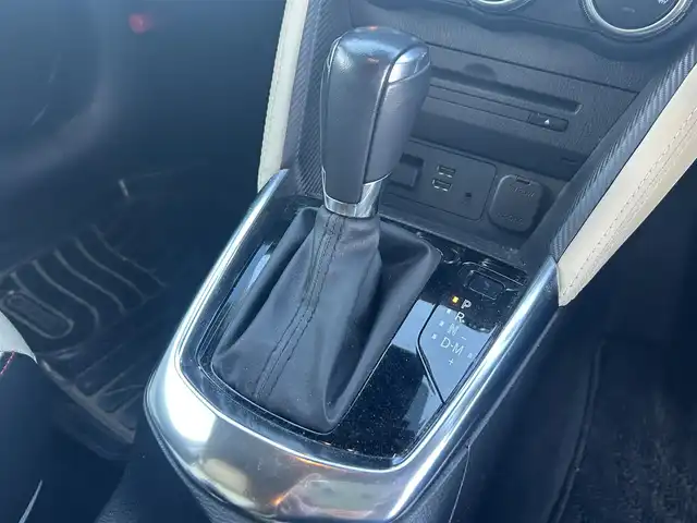 マツダ デミオ XD ツーリング Lパッケージ 栃木県 2014(平26)年 7.5万km ソウルレッドプレミアムメタリック スマートシティブレーキサポート/BSMシステム/オートハイビーム/車線逸脱警報システム/純正SDナビ/・フルセグTV/・CD/DVD/BT/・USB/SD/AM.FM/バックカメラ/ビルトインETC/クルーズコントロール/革巻きステアリング/ステアリングスイッチ/パドルシフト/ハーフレザーシート/USBポート/アイドリングストップ/スマートキー×２/プッシュスタート/LEDヘッドライト/フォグランプ/オートライト/純正16インチAW/フロアマット/ドアバイザー/横滑り防止システム/電動格納ウィンカーミラー