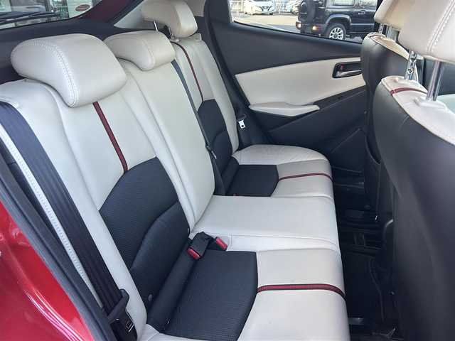 マツダ デミオ XD ツーリング Lパッケージ 栃木県 2014(平26)年 7.5万km ソウルレッドプレミアムメタリック スマートシティブレーキサポート/BSMシステム/オートハイビーム/車線逸脱警報システム/純正SDナビ/・フルセグTV/・CD/DVD/BT/・USB/SD/AM.FM/バックカメラ/ビルトインETC/クルーズコントロール/革巻きステアリング/ステアリングスイッチ/パドルシフト/ハーフレザーシート/USBポート/アイドリングストップ/スマートキー×２/プッシュスタート/LEDヘッドライト/フォグランプ/オートライト/純正16インチAW/フロアマット/ドアバイザー/横滑り防止システム/電動格納ウィンカーミラー