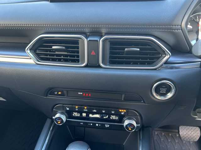 マツダ ＣＸ－５ XD スポーツアピアランス 栃木県 2022(令4)年 2.5万km ジルコンサンドメタリック プロ・クロススタイル/・フロントアンダーガーニッシュ/・リアアンダーガーニッシュ/・サイドガーニッシュ/BOSEサウンドシステム/レザーシート/ハンズフリー機能付パワーリフトゲート/アクティブ・ドライビング・ディスプレイ/アドバンスト・スマート・シティ・ブレーキ・サポート(アドバンストSCBS)/スマート・シティ・ブレーキ・サポート[後退時](SCBS R)/AT誤発進抑制制御[前進時/後退時]/スマート・ブレーキ・サポート(SBS)/マツダ・レーダー・クルーズ・コントロール(MRCC)/[全車速追従機能付]/車線逸脱警報システム(LDWS)/ブラインド・スポット・モニタリング(BSM)/後側方接近車両検知(RCTA)/アダプティブ・LED・ヘッドライト(ALH)/レーンキープ・アシスト・システム(LAS)/360°ビュー・モニター/クルージング&トラフィック・サポート(CTS)/10.25インチセンターディスプレイ/・Bluetooth/・Apple CarPlay/Android Auto/ワイヤレス充電/ステアリングシフトスイッチ/ステアリングヒーター/運転席・助手席シートヒーター