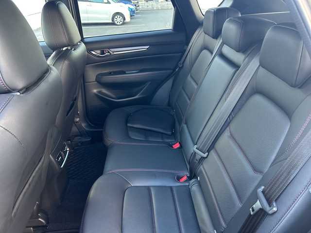 マツダ ＣＸ－５ XD スポーツアピアランス 栃木県 2022(令4)年 2.5万km ジルコンサンドメタリック プロ・クロススタイル/・フロントアンダーガーニッシュ/・リアアンダーガーニッシュ/・サイドガーニッシュ/BOSEサウンドシステム/レザーシート/ハンズフリー機能付パワーリフトゲート/アクティブ・ドライビング・ディスプレイ/アドバンスト・スマート・シティ・ブレーキ・サポート(アドバンストSCBS)/スマート・シティ・ブレーキ・サポート[後退時](SCBS R)/AT誤発進抑制制御[前進時/後退時]/スマート・ブレーキ・サポート(SBS)/マツダ・レーダー・クルーズ・コントロール(MRCC)/[全車速追従機能付]/車線逸脱警報システム(LDWS)/ブラインド・スポット・モニタリング(BSM)/後側方接近車両検知(RCTA)/アダプティブ・LED・ヘッドライト(ALH)/レーンキープ・アシスト・システム(LAS)/360°ビュー・モニター/クルージング&トラフィック・サポート(CTS)/10.25インチセンターディスプレイ/・Bluetooth/・Apple CarPlay/Android Auto/ワイヤレス充電/ステアリングシフトスイッチ/ステアリングヒーター/運転席・助手席シートヒーター