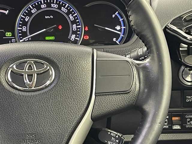 トヨタ エスクァイア ハイブリッド Gi 千葉県 2015(平27)年 8.9万km スパークリングブラックパールクリスタルシャイン ALPINE 10インチナビ（EX10）/・CD DVD USB /・Bluetooth/・フルセグTV/バックモニター /両側パワースライドドア/黒革シート/シートヒーター/LEDライト/メッキドアノブ/メッキミラー/純正エアロ/純正15インチアルミホイール/横滑り防止機能/新車メーカー保証書/取扱説明書
