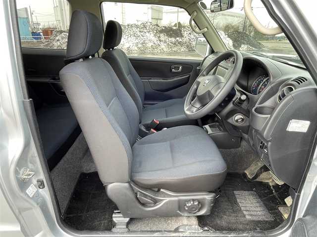 日産 キックス RX 道央・札幌 2008(平20)年 5.5万km クールシルバー ４WD/純正ディーラーOPナビ/AM/FM/CD/ワンセグ/バックカメラ/トランスファレバー/D席シートヒーター/リモコンキー/ハロゲンヘッドライト/フォグランプ/ヘッドライトレベライザー/電動格納ミラー/フロアマット/スペアキー/社外エンジンスターター