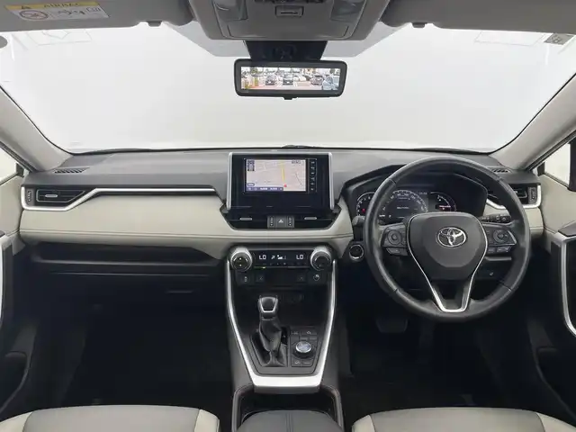 トヨタ ＲＡＶ４ G Zパッケージ 富山県 2019(令1)年 5.1万km ホワイトパールクリスタルシャイン 純正ナビ（AM/FM/CD/DVD/SD/USB/BT）/フルセグTV/バックカメラ/夏タイヤ（純正１９インチAW付き）積込/レーダークルーズコントロール/プリクラッシュセーフティ/レーンキープアシスト/クリアランスソナー/ブラインドスポットモニター/オートマチックハイビーム/LEDヘッドライト/デジタルインナーミラー/ビルトイETC/１００V充電/レザーシート/前席シートヒーター/ステアリングヒーター/前席シートヒーター/電動リアゲート/スマートキー/プッシュスタート/純正ラバーマット