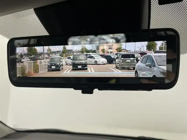 トヨタ ＲＡＶ４ G Zパッケージ 富山県 2019(令1)年 5.1万km ホワイトパールクリスタルシャイン 純正ナビ（AM/FM/CD/DVD/SD/USB/BT）/フルセグTV/バックカメラ/夏タイヤ（純正１９インチAW付き）積込/レーダークルーズコントロール/プリクラッシュセーフティ/レーンキープアシスト/クリアランスソナー/ブラインドスポットモニター/オートマチックハイビーム/LEDヘッドライト/デジタルインナーミラー/ビルトイETC/１００V充電/レザーシート/前席シートヒーター/ステアリングヒーター/前席シートヒーター/電動リアゲート/スマートキー/プッシュスタート/純正ラバーマット