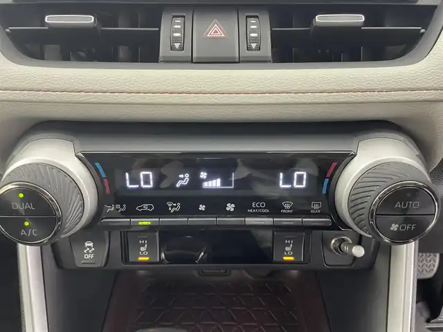 トヨタ ＲＡＶ４ G Zパッケージ 富山県 2019(令1)年 5.1万km ホワイトパールクリスタルシャイン 純正ナビ（AM/FM/CD/DVD/SD/USB/BT）/フルセグTV/バックカメラ/夏タイヤ（純正１９インチAW付き）積込/レーダークルーズコントロール/プリクラッシュセーフティ/レーンキープアシスト/クリアランスソナー/ブラインドスポットモニター/オートマチックハイビーム/LEDヘッドライト/デジタルインナーミラー/ビルトイETC/１００V充電/レザーシート/前席シートヒーター/ステアリングヒーター/前席シートヒーター/電動リアゲート/スマートキー/プッシュスタート/純正ラバーマット