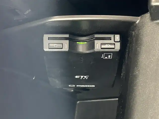マツダ ＣＸ－５ XD ブラックトーンエディション 佐賀県 2022(令4)年 4.5万km ジェットブラックマイカ 純正10.25インチナビ/360度ビューモニター/i-Activsense/レーダークルーズコントロール/レーンキープアシスト/誤発進抑制機能/フルセグTV/ステアリングヒーター/運転席パワーシート/前席シートヒーター/ハーフレザーシート/革巻きステアリング/パドルシフト/オートホールド/パワーバックドア/アイドリングストップ/ドアバイザー/純正アルミホイール/禁煙車