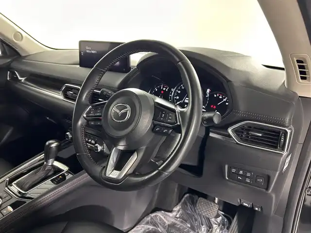 マツダ ＣＸ－５ XD ブラックトーンエディション 佐賀県 2022(令4)年 4.5万km ジェットブラックマイカ 純正10.25インチナビ/360度ビューモニター/i-Activsense/レーダークルーズコントロール/レーンキープアシスト/誤発進抑制機能/フルセグTV/ステアリングヒーター/運転席パワーシート/前席シートヒーター/ハーフレザーシート/革巻きステアリング/パドルシフト/オートホールド/パワーバックドア/アイドリングストップ/ドアバイザー/純正アルミホイール/禁煙車