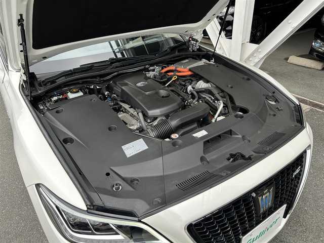 トヨタ クラウン ハイブリッド RS 大阪府 2018(平30)年 5.9万km ホワイトパールクリスタルシャイン トヨタセーフティセンス/純正8型ナビ/・フルセグTV/DVD/Blu-ray/BTオーディオ/USB/バックカメラ/ビルトインETC/ドラレコ前後/シートヒーターD/N/パワーシートD/N/ハンドルヒーター/LEDヘッドランプ/・フォグランプ/オートホールドブレーキ/AC100V/パドルシフト/スマートキー/純正アルミホイール