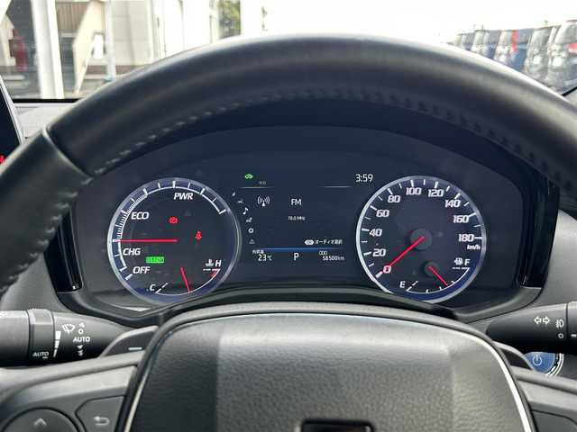 トヨタ クラウン ハイブリッド RS 大阪府 2018(平30)年 5.9万km ホワイトパールクリスタルシャイン トヨタセーフティセンス/純正8型ナビ/・フルセグTV/DVD/Blu-ray/BTオーディオ/USB/バックカメラ/ビルトインETC/ドラレコ前後/シートヒーターD/N/パワーシートD/N/ハンドルヒーター/LEDヘッドランプ/・フォグランプ/オートホールドブレーキ/AC100V/パドルシフト/スマートキー/純正アルミホイール