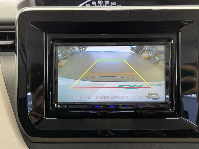 スズキ ソリオ HV MX 長野県 2023(令5)年 6.5万km ピュアホワイトP 4WD/社外メモリナビ&CD&BT/アダプティブクルーズコントロール/レーンキープアシスト/衝突軽減ブレーキ/後方コーナーセンサー/アイドリングストップ/片側パワースライドドア/前席シートヒーター/ステアリングスイッチ/ウォークスルー/2列目サンシェード/バックカメラ/ハロゲンライト/電動格納ミラー/ドアミラーヒーター/純正15インチAW装着/純正フロアマット/プッシュスタート/スマートキー