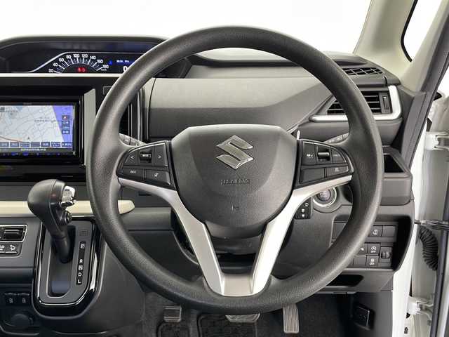 スズキ ソリオ HV MX 長野県 2023(令5)年 6.5万km ピュアホワイトP 4WD/社外メモリナビ&CD&BT/アダプティブクルーズコントロール/レーンキープアシスト/衝突軽減ブレーキ/後方コーナーセンサー/アイドリングストップ/片側パワースライドドア/前席シートヒーター/ステアリングスイッチ/ウォークスルー/2列目サンシェード/バックカメラ/ハロゲンライト/電動格納ミラー/ドアミラーヒーター/純正15インチAW装着/純正フロアマット/プッシュスタート/スマートキー