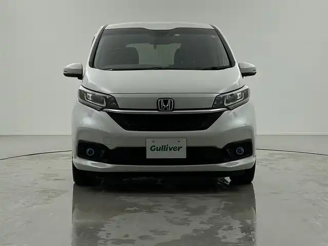ホンダ フリード ハイブリット G ホンダセンシング 福井県 2019(令1)年 4.6万km プラチナホワイトパール Sパッケージ/-本革巻きステアリング/-コンビシート&専用インテリア/-15インチアルミホイール/-シートバックアッパーポケット/純正9インチプレミアムインターナビ/-AM/FM/DVD/BT/USB/HDMI/フルセグTV/純正ドライブレコーダー前後/純正フロアマット/両側パワースライドドア/バックカメラ/ETC/ハーフレザーシート/シートヒーター/衝突被害軽減システム/レーダークルーズコントロール/レーンキープアシスト/横滑り防止装置/アイドリングストップ/オートLEDライト/ステアリングスイッチ