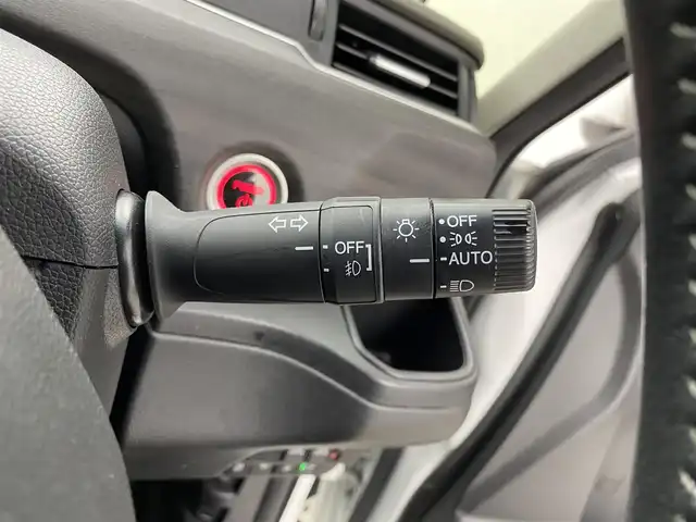 ホンダ フリード ハイブリット G ホンダセンシング 福井県 2019(令1)年 4.6万km プラチナホワイトパール Sパッケージ/-本革巻きステアリング/-コンビシート&専用インテリア/-15インチアルミホイール/-シートバックアッパーポケット/純正9インチプレミアムインターナビ/-AM/FM/DVD/BT/USB/HDMI/フルセグTV/純正ドライブレコーダー前後/純正フロアマット/両側パワースライドドア/バックカメラ/ETC/ハーフレザーシート/シートヒーター/衝突被害軽減システム/レーダークルーズコントロール/レーンキープアシスト/横滑り防止装置/アイドリングストップ/オートLEDライト/ステアリングスイッチ