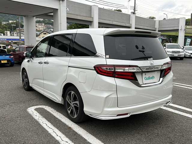 ホンダ オデッセイ アブソルート 兵庫県 2013(平25)年 13.6万km ホワイトオーキッドパール 8人乗り/あんしんパッケージ/シティブレーキアクティブシステム/サイド、カーテンエアバック/Cパッケージ/両側パワースライドドア/アウターウェルカムライト/コンフォートビューパッケージ/純正インターナビ/CD/DVD/フルセグTV/HDMI/純正フリップダウンモニター/前後ドライブレコーダー/純正フロアマット/スマートキー/エンジンプッシュスタート/ビルトインETC/パドルシフト/保証書/取説/スペアキー
