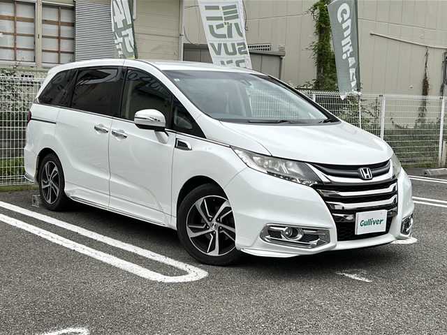 ホンダ オデッセイ アブソルート 兵庫県 2013(平25)年 13.6万km ホワイトオーキッドパール 8人乗り/あんしんパッケージ/シティブレーキアクティブシステム/サイド、カーテンエアバック/Cパッケージ/両側パワースライドドア/アウターウェルカムライト/コンフォートビューパッケージ/純正インターナビ/CD/DVD/フルセグTV/HDMI/純正フリップダウンモニター/前後ドライブレコーダー/純正フロアマット/スマートキー/エンジンプッシュスタート/ビルトインETC/パドルシフト/保証書/取説/スペアキー