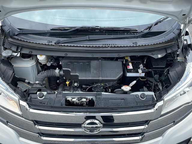 日産 デイズ ハイウェイスターX 山口県 2018(平30)年 4.6万km ホワイトパール 純正メモリナビ【MJ117D-W】/フルセグテレビ/Bluetooth/CD/FM/AM/ETC/アラウンドビューモニター/エマージェンシーブレーキ/オートハイビーム/プッシュスタート/スマートキー/サイドバイザー/純正14インチAW