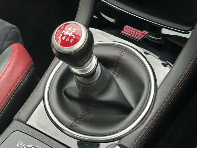 スバル ＷＲＸ ＳＴＩ STI 東京都 2019(令1)年 3.1万km クリスタルブラックシリカ STIエアロ/純正ナビ/バックカメラ/ETC/ドライブレコーダー/ハーフレザーシート/スマートキー/LEDヘッドライト/HKS車高調