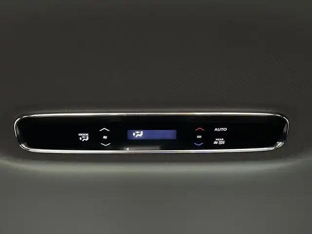 ホンダ オデッセイ ハイブリッド e:HEVアブソルート EXブラックED 愛媛県 2023(令5)年 0.3万km プラチナホワイトパール 純正１１インチナビ（フルセグＴＶ　Ｂｌｕｅｔｏｏｔｈ　ＣＤ　ＤＶＤ　ＳＤ）マルチビューカメラ　本革シート　両側パワースライドドア　オットマン　ＥＴＣ　シートヒーター　ワイヤレス充電　ＬＥＤヘッド