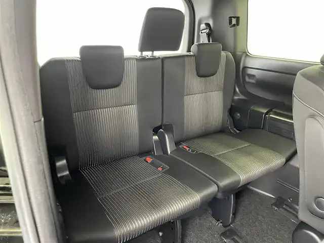 トヨタ ヴォクシー ZS 煌Ⅱ 群馬県 2019(平31)年 5.6万km ブラック 純正12.1インチフリップダウンモニター　（型式V12T-R68C）/純正10インチSDナビ　（型式NSZN-Z68T）/　AM/FM/Bluetooth/フルセグTV/SD/CD/DVD/＝＝＝＝＝＝＝＝＝＝＝＝/バックカメラ/トヨタセーフティセンス/・プリクラッシュセーフティ（レーザーレーダー＋単独カメラ方式）/・レーンディパーチャーアラート/・オートマチックハイビーム/・先行車発進告知機能/両側パワースライドドア/クルーズコントロール/ETC/社外ドライブレコーダー（TZ-D004）
