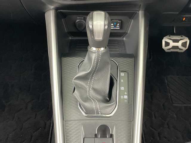 ダイハツ ロッキー プレミアム G 愛知県 2021(令3)年 4.1万km ブラックマイカメタリック 禁煙車/アルパイン製9インチナビ/（CD/DVD/Bluetooth/フルセグTV/SD/USB)/全方位カメラ/モデリスタフルエアロ/スマートアシストIII/・衝突軽減ブレーキ/・レーンキープアシスト/・オートマチックハイビーム/・パーキングセンサー/・レーダークルーズコントロール/・誤発進抑制機能/ETC/ドライブレコーダー/シートヒーター/アイドリングストップ/LEDヘッドライト/フロントフォグランプ/オートライト/スマートキー/プッシュスタート/純正フロアマット/純正17インチアルミホイール/横滑り防止装置/電子パーキングブレーキ/オートホールド