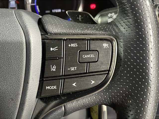 レクサス ＬＳ 500h Fスポーツ 福岡県 2018(平30)年 1.8万km ホワイトノーヴァガラスフレーク 純正メモリナビ（フルセグTV/DVD/CD/BT）全方位モニターレクサスセーフティドラレコ赤革シート3眼LEDサンルーフコーナーセンサーレーダークルコンBSMデジタルインナーミラーLEDヘッドライト